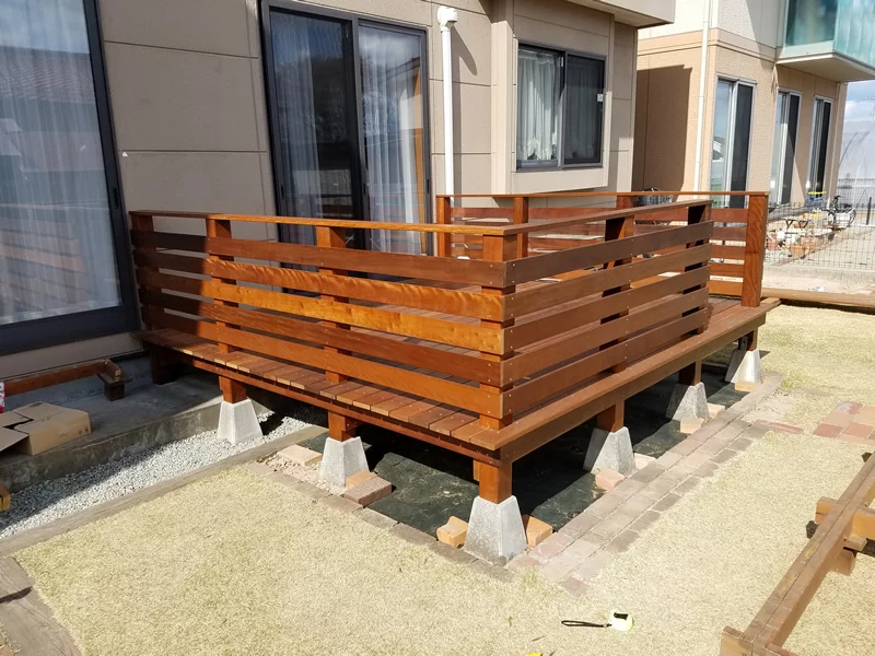 釜石市　フェンスとウッドデッキの賢い解体と再利用：未来の庭を創造する選択肢